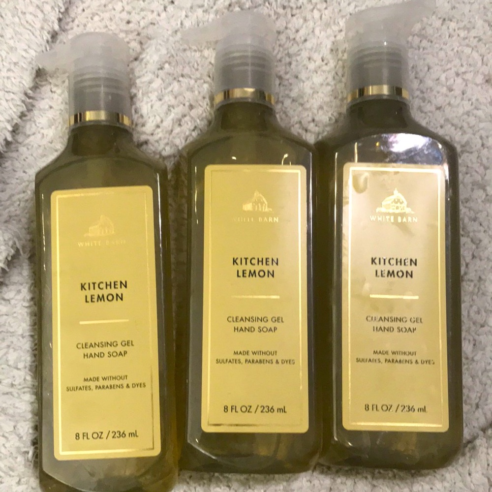 NEW- White Barn/ Bath & Body Works- Kitchen Lemon